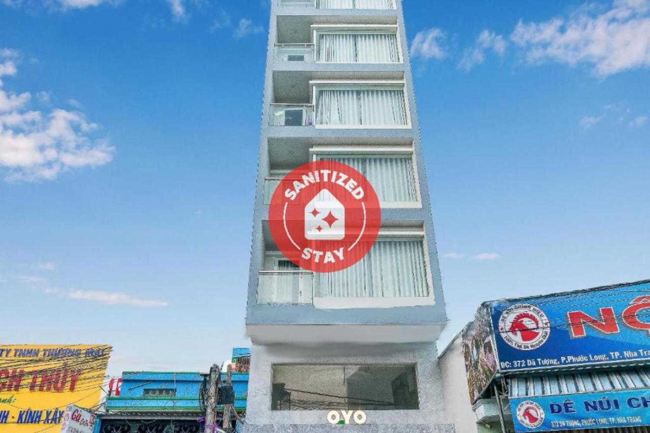 Oyo 176 374 Hotel Nha Trang Exterior foto